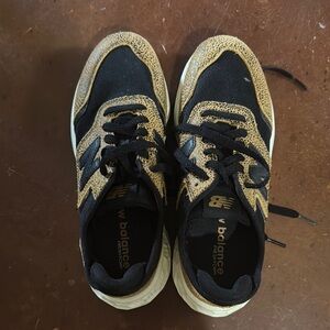 New Balance. Women’s Black and Tan Sneakers. Leopard. 7.5.